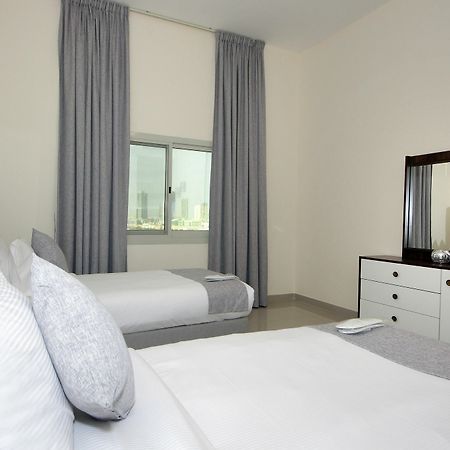 Spacious 2 Bedroom In Al Telal 11, Al Barsha 1 Dubai Exterior foto