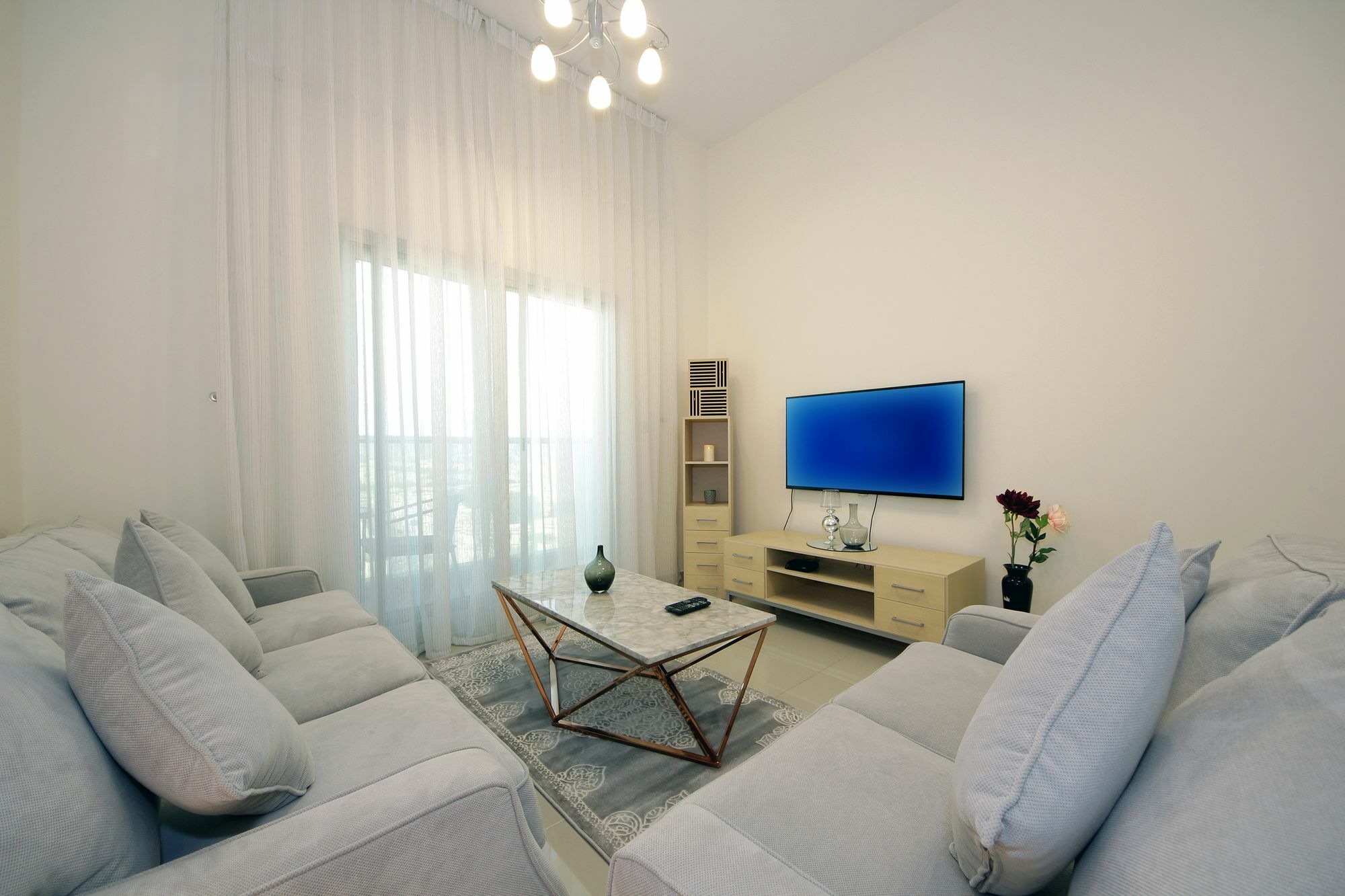 Spacious 2 Bedroom In Al Telal 11, Al Barsha 1 Dubai Exterior foto