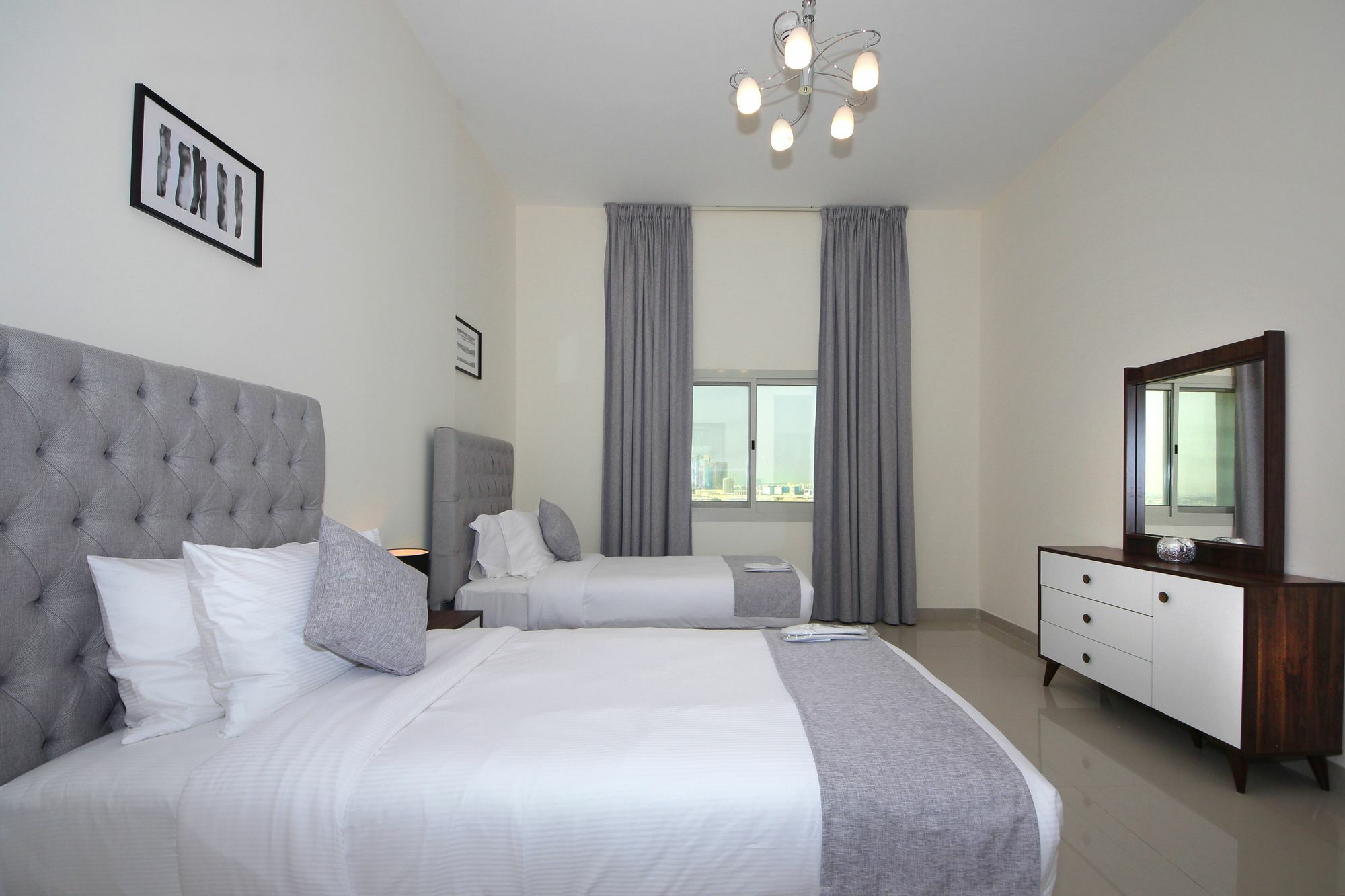 Spacious 2 Bedroom In Al Telal 11, Al Barsha 1 Dubai Exterior foto