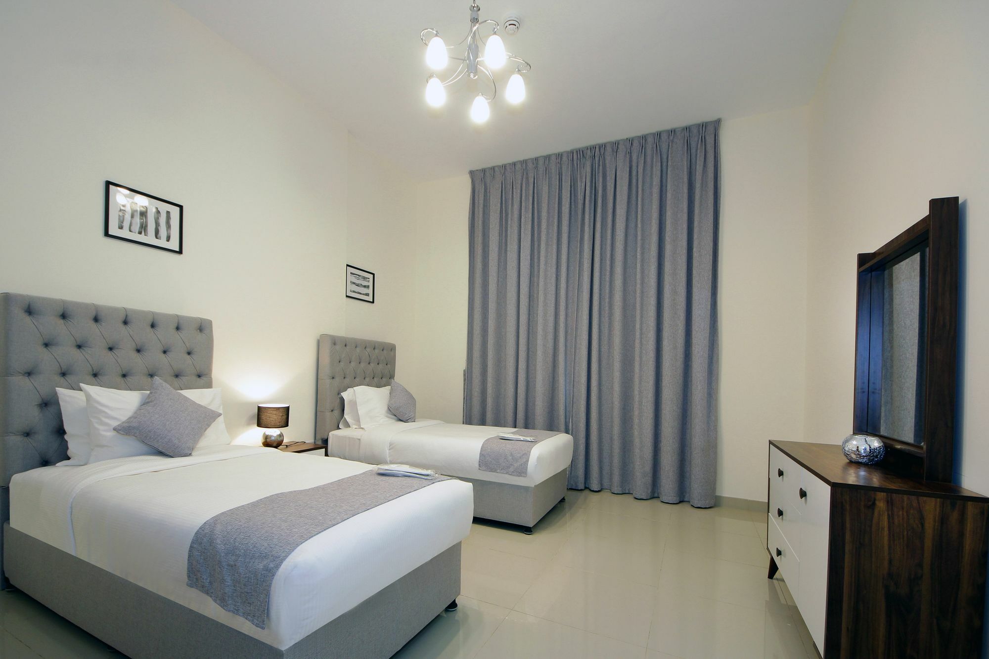 Spacious 2 Bedroom In Al Telal 11, Al Barsha 1 Dubai Exterior foto