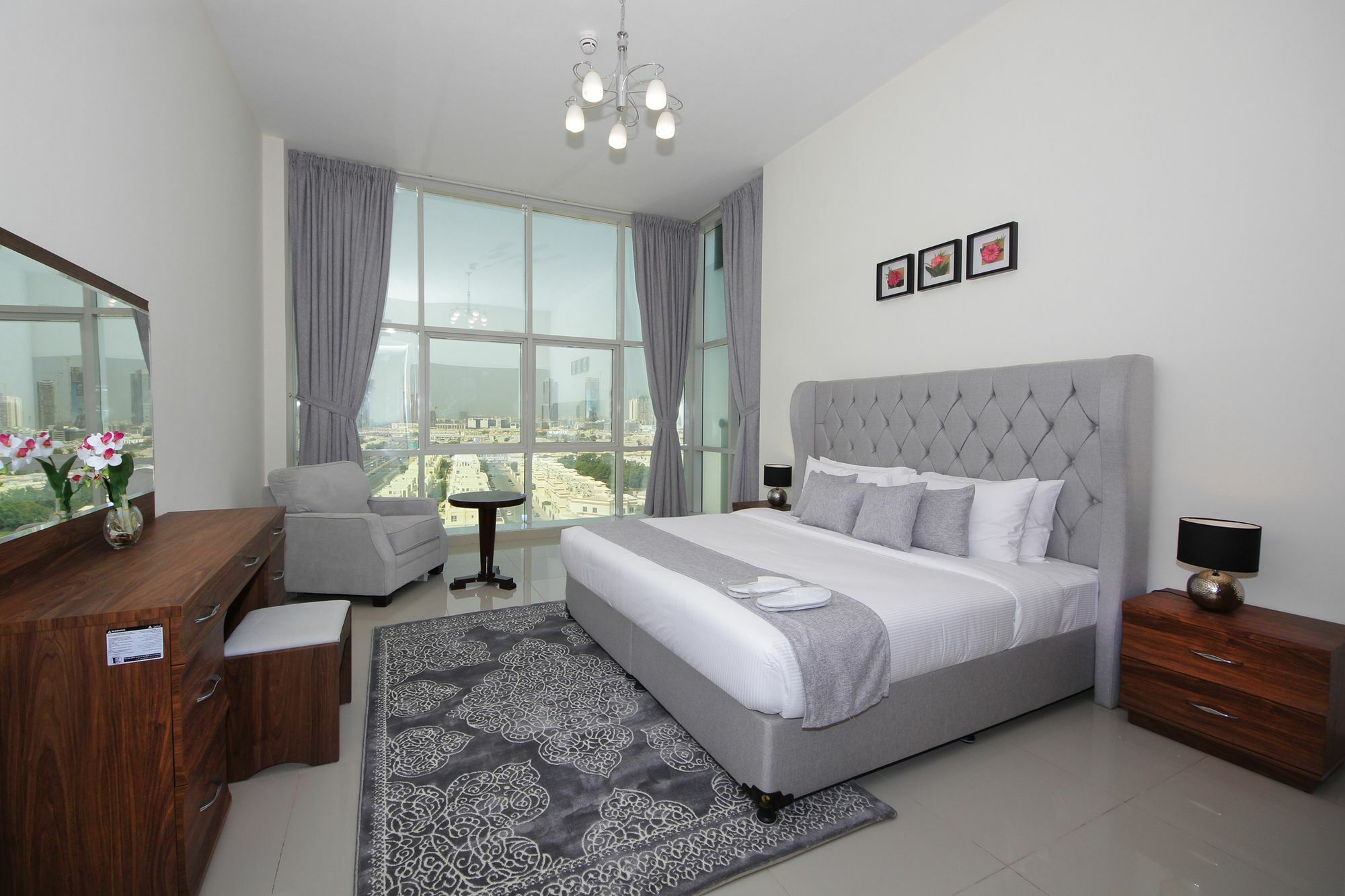 Spacious 2 Bedroom In Al Telal 11, Al Barsha 1 Dubai Exterior foto