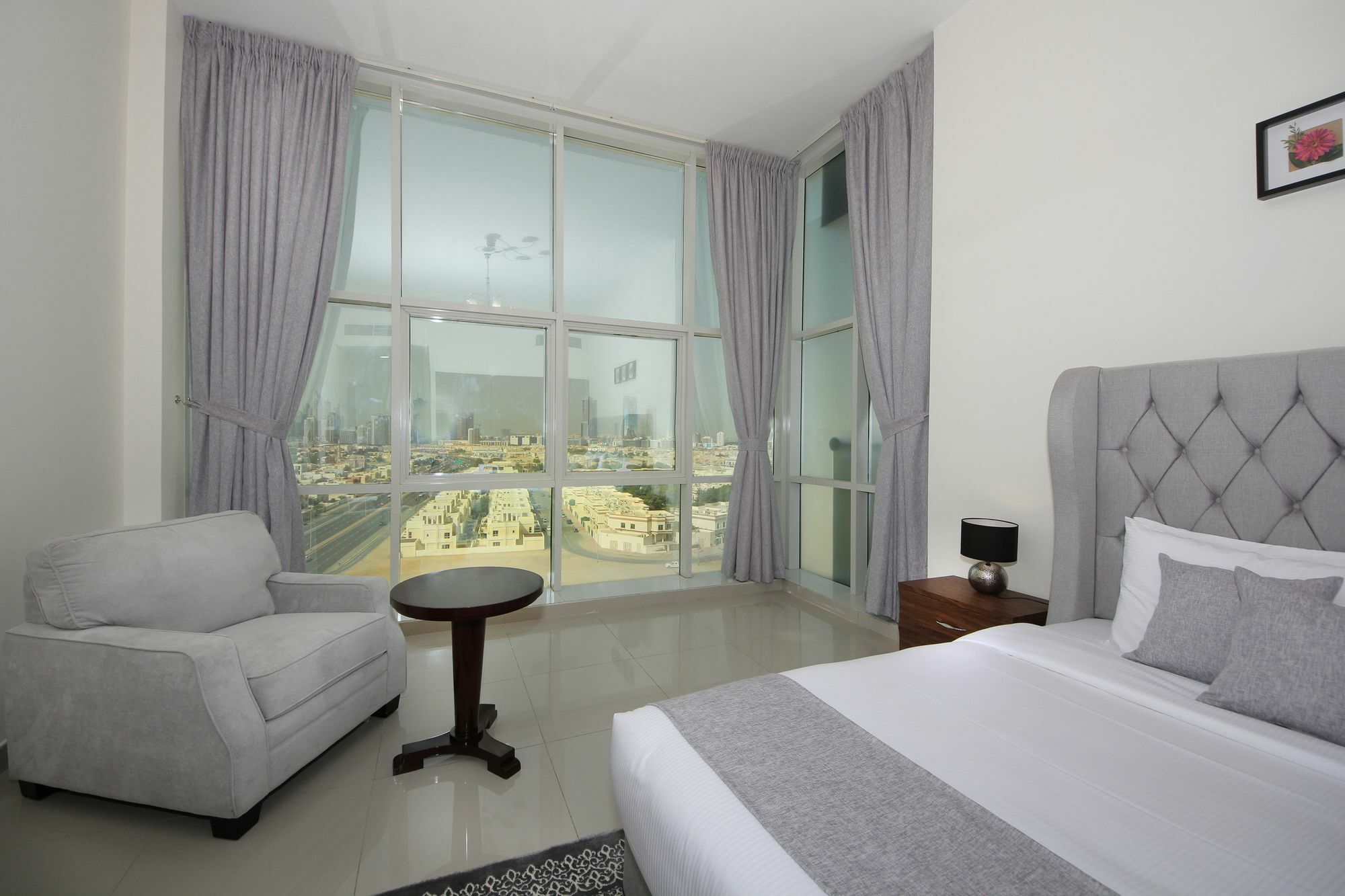 Spacious 2 Bedroom In Al Telal 11, Al Barsha 1 Dubai Exterior foto